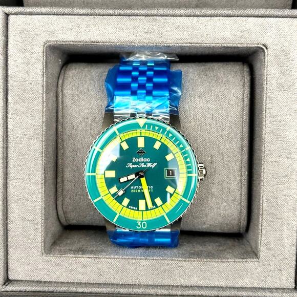 Zodiac Super Sea Wolf ZO9310 Automatic Diver Stainless Steel Jubilee Bracelet - Picture 3 of 17